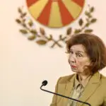 Сиљановска-Давкова: Со Радев ќе трагаме по решение за билатералниот спор