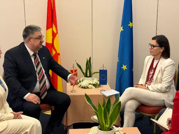 Интензивиран дијалогот со Европската комисија: Реформите во фокусот на средбата меѓу Минчев и Суперти