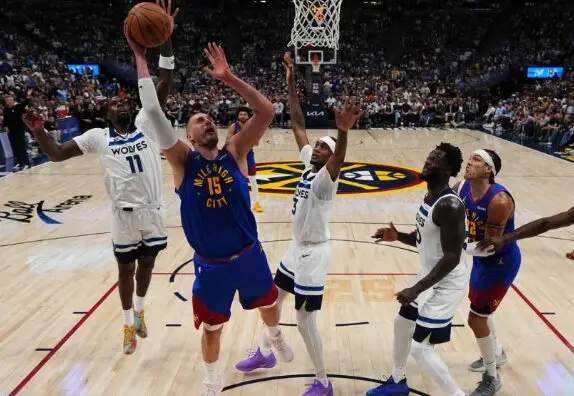 Шок во Колорадо, Денвер испушти предност од 19 поени и загуби од Минесота