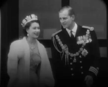 Кралот Чарлс и оддаде почит на кралицата Елизабета Втора по повод стогодишнината од нејзиното раѓање