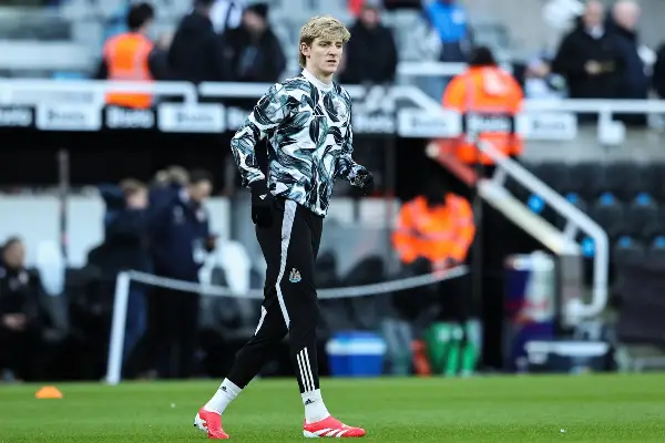 Баерн започна преговори со Гордон, Њукасл се согласи да го продаде