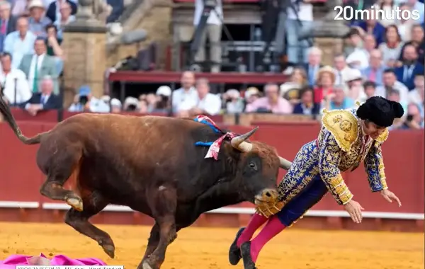 Тешко повреден Моранте де ла Пуебла за време на борбата со бикови во Севиља