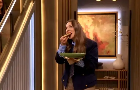 Видео: Дру Баримор го пофали балканскиот ресторан во Сент Луис