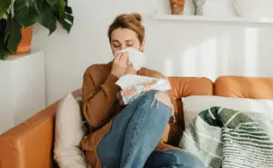 Алергија на домашна прашина – како да ги ублажите симптомите и што е клучно за заштита на организмот?