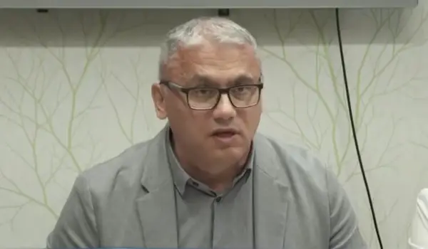 Се постапува по препораките на ДПИ, прекинато е студирањето на седум магистранди и на четворица докторанди, велат од Филозофски