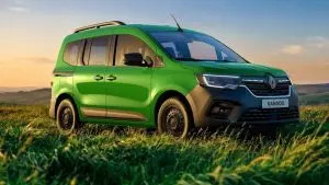 Рено лакираше 100 Кангуа во зелена боја специјално за Јапонија