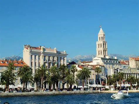 Најмалку едно лице загина во експлозија во хрватскиот град Сплит