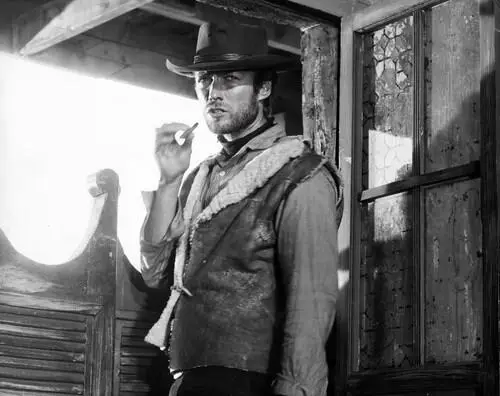 Невиноста му ја одзела дадилката кога бил момче: Делел кревет со љубовницата и нејзиниот сопруг, со 6 жени има осум деца