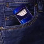 Велика Британија забрани продажба на цигари и никотински производи на лица родени по 2008 години