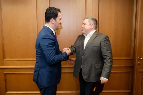 Сали и Маричиќ разговараа за измените на Изборниот законик