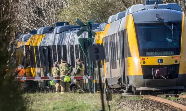 ВИДЕО Судир на возови во Данска – неколку повредени!