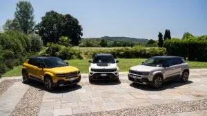 Само Фиат Панда се продава повеќе од Џип Авенџер во Италија