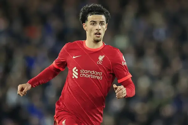 Џонс сака да го напушти Ливерпул