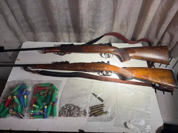 Претрес во Скопје, пронајдено оружје и муниција, лишено од слобода едно лице