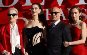 Гламур во Лондон — Ен Хатавеј и Емили Блант блеснаа на премиерата на „Ѓаволот носи Прада 2“