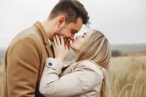 Љубовта ќе цвета – четири хороскопски знаци ги чека судбинска средба во мај