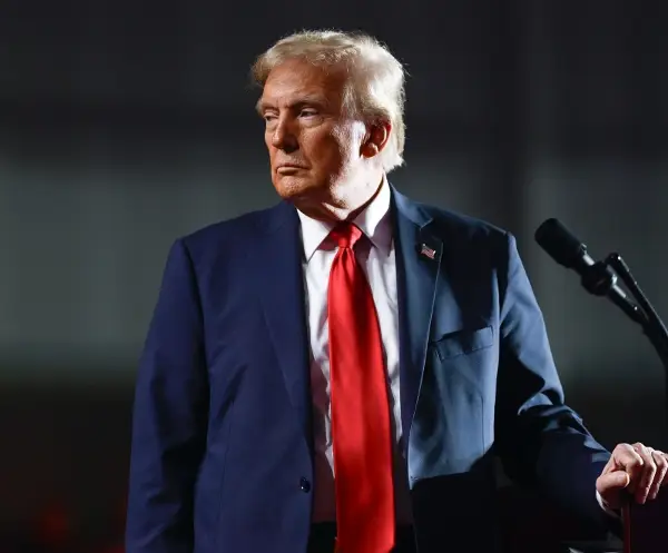 Трамп учествуваше во маратонско читање на Библијата