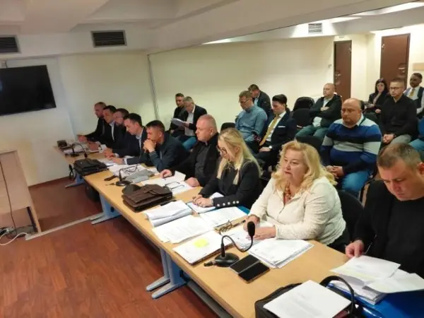 Се одложи судењето за деветмината полицајци обвинети за трагедијата во дискотеката „Пулс“