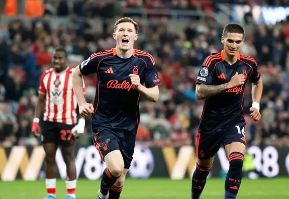 (Видео) Нотингем Форест „пукна петарда“ среде Сандерленд