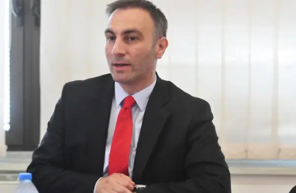 Вреди: Коцкарската мапа на државата се црташе кај Артан Груби