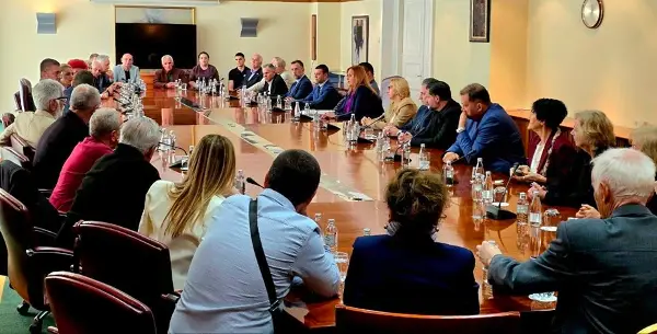 Мицкоски на средба со Македонци кои живеат во Србија