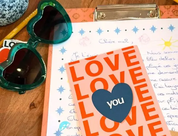 Во Париз отворено кафуле во кое пишувате писмо до себеси во иднината - ќе стигне на вашата адреса по 10 или 20 години