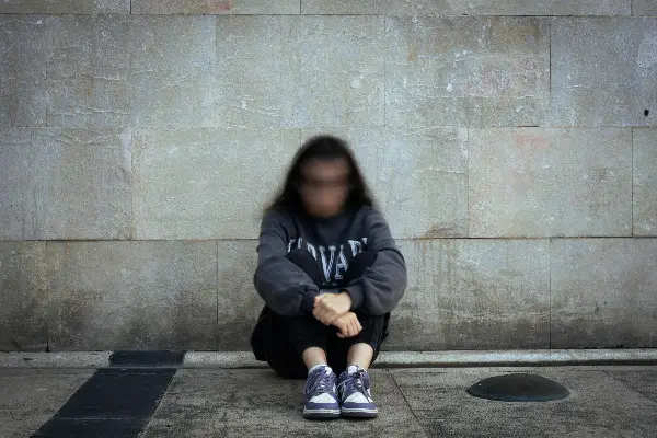 Фатен педофил вработен во училиште во Гостивар: намамил, ја уценувал и објавил експлицитни материјали од 14-годишно девојче