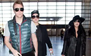 Судот одлучи – Шер ја изгуби битката за старателство над 49-годишниот син