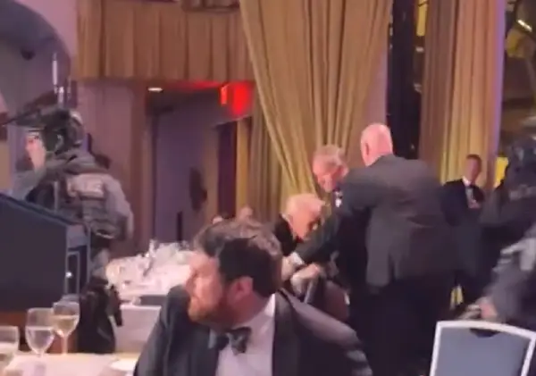 Агентот ранет на вечерата со Трамп пуштен дома: „Панцирот спречи трагедија“