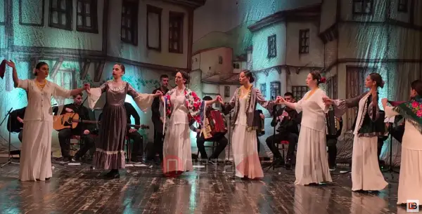 (ВИДЕО) КУД „Рацин“ Кичево вечерва блесна со традиционалниот „Велигденски концерт“ на песни и ора – „Велигден се до Спасовден“