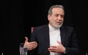 Аракчи пристигна во Санкт Петербург, потоа ќе има средби со Путин и Лавров