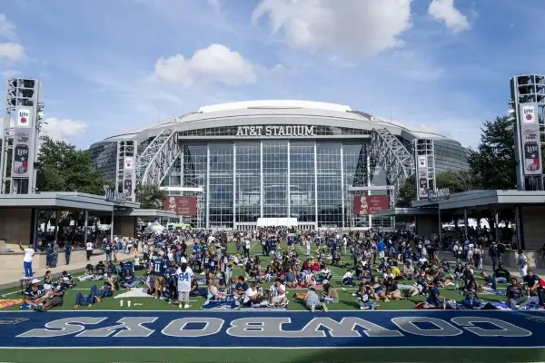 Водич низ мундијалските стадиони: Далас – „Вселенскиот брод“ на Џери Џонс