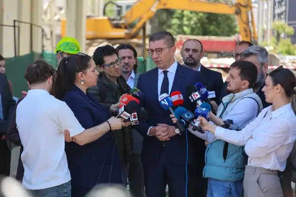 Мицкоски вели дека извештајот за земјава е спротивен на изјавите на европратеникот Вајц