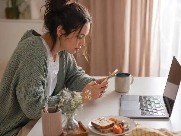 Можеби звучат убедливо, но: Половина од медицинските совети што ги добивате од вештачката интелигенција се погрешни?