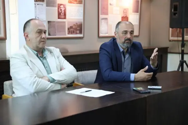 Даниел Хајндс е добитник на годинешната награда „Мостови на Струга“