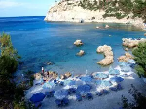 Најевтините плажи ова лето во Европа ни се во соседството — Грција е на врвот