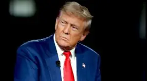 „Волстрит џурнал“: Трамп размислува за долгорочна блокада на Иран