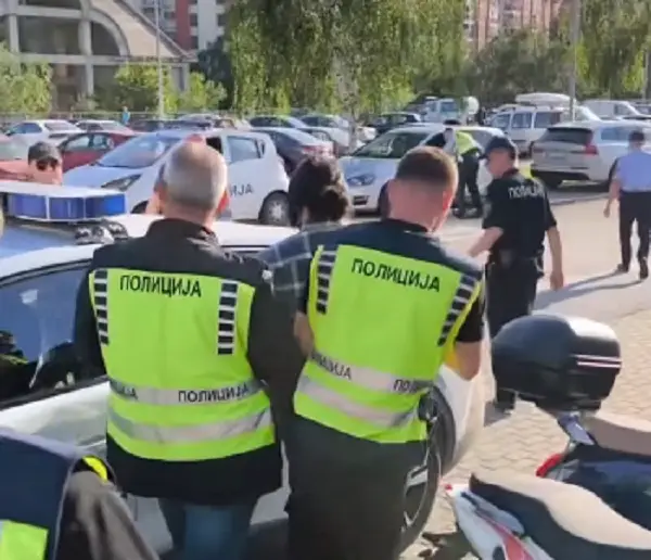 (Видео) Лидерот на подмладокот на Левица казнет со 550 евра поради истакнување на палестинско знаме на мечот Македонија-Израел