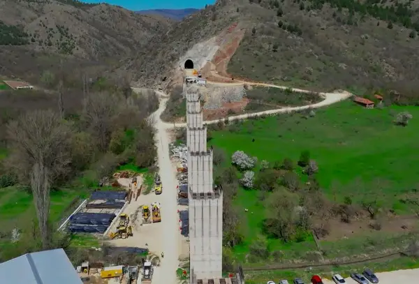 Изградбата на пругата Бељаковце – Крива Паланка се реализира со силна динамика