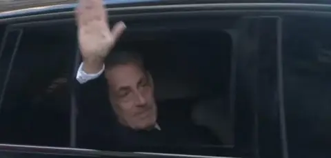 Саркози повикан да сведочи во Апелациониот суд