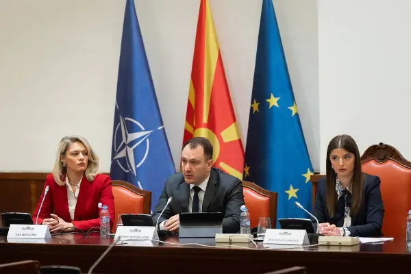 Андоновски: Безбедноста на децата во дигиталниот простор е прашање што бара јасен, системски и одговорен пристап