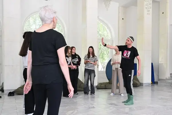 Каролин Пагани од Италија и Наира Једигарјан од Ерменија денес на Фестивалот на монодрама