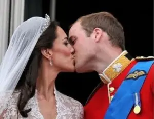 ФОТО | Петнаесет години по свадбата што ја гледаше целиот свет, Вилијам и Кејт денеска ја обележаа годишнината со прекрасна фотографија