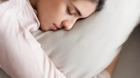 Дали паничите на крајот од денот? Не сте единствените што се жалат на овој феномен, еве како да се борите против него