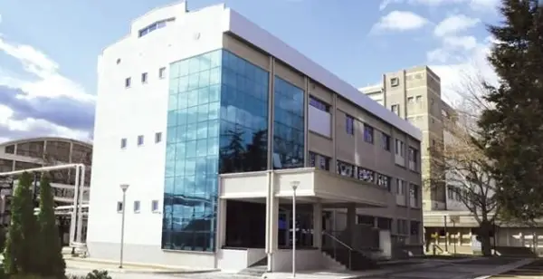 „АЛКАЛОИД“ ОСТВАРИ ПРОДАЖБИ ОД 85 МИЛИОНИ ЕВРА И РАСТ НА ИНВЕСТИЦИИТЕ ОД 89% ВО ПЕРИОДОТ ЈАНУАРИ-МАРТ 2026