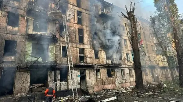 Руски дронови повторно ја нападнаа Одеса: Најмалку 18 повредени