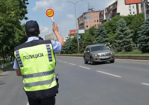 Лишени од слобода седум возачи за безобѕирно управување возило, петмина возеле без дозвола