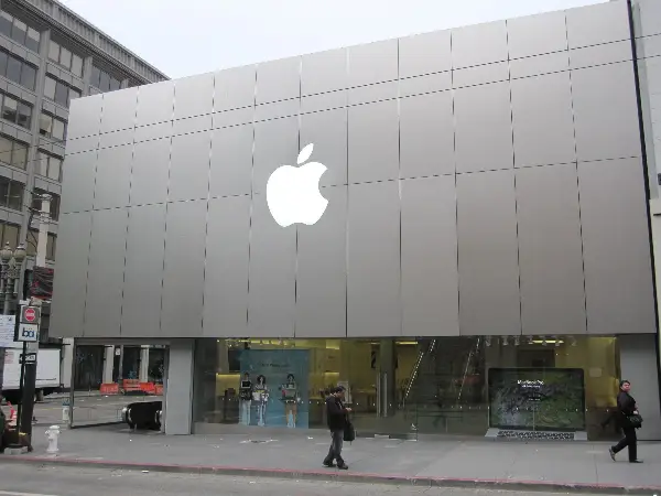 Apple остана без залихи поради огромна побарувачка