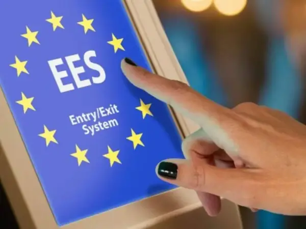 Српските туристи летово може да куртулат од EES при влез во Грција