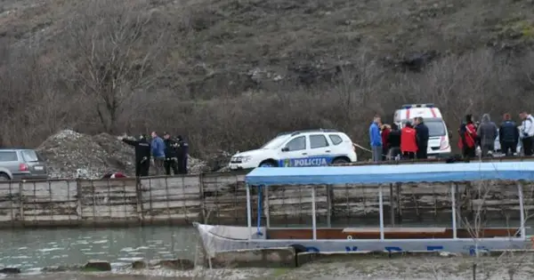Маж загина при превртување чамец на Скадарското езеро